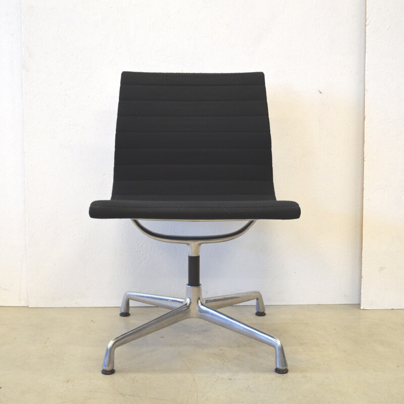 Vitra EA105 alu office chair in black hopsak, Charles & Ray EAMES - 2000s