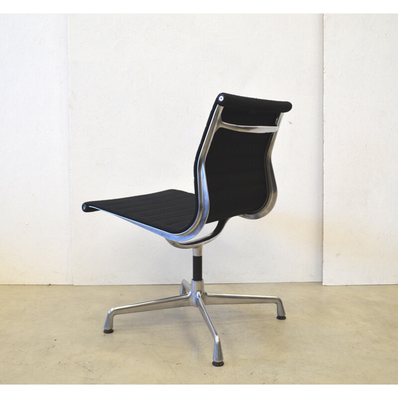 Vitra EA105 alu office chair in black hopsak, Charles & Ray EAMES - 2000s