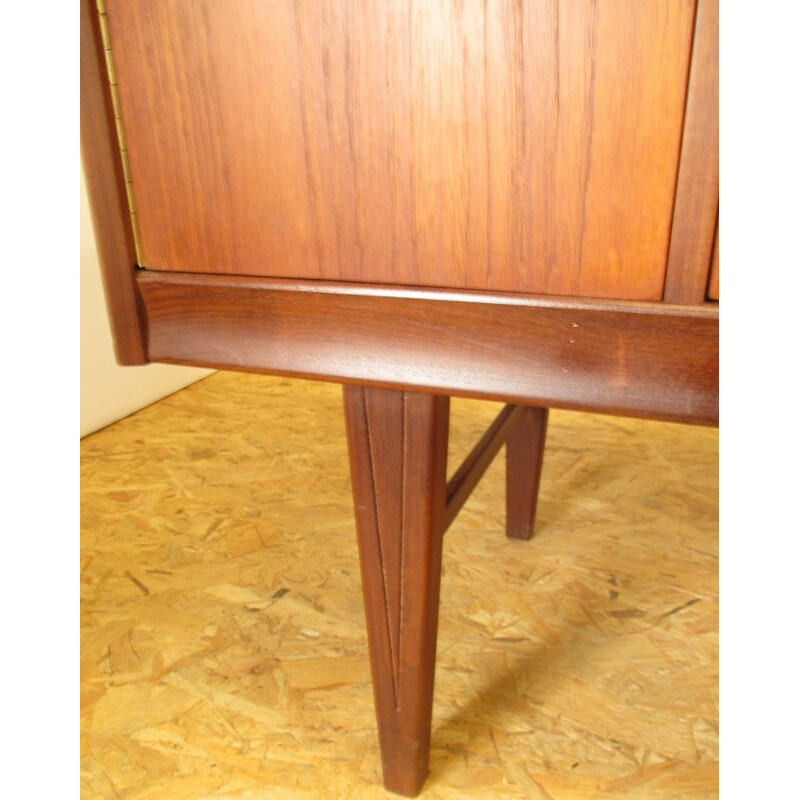 Petite enfilade Nathan Furniture en bois de teck miel - 1960