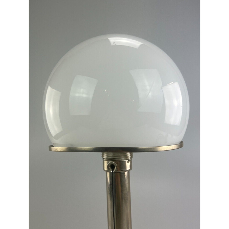 Lampe de table vintage Wa 24 par Wilhelm Wagenfeld pour Tecnolumen