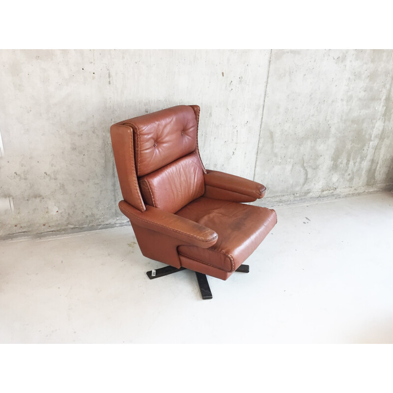 Fauteuil scandinave vintage en teck et cuir brun - 1970