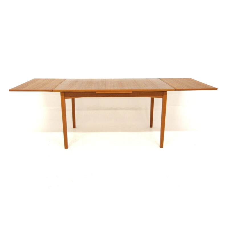 Vintage table with retractable teak tops