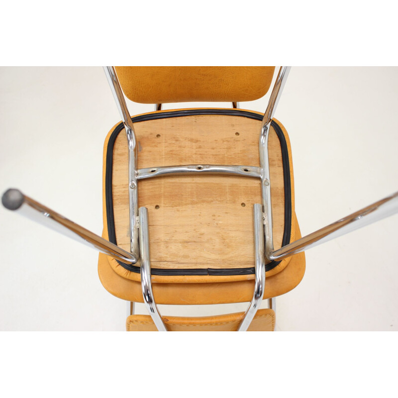 Juego de 4 sillas vintage en cromo y cuero artificial, Checoslovaquia 1970
