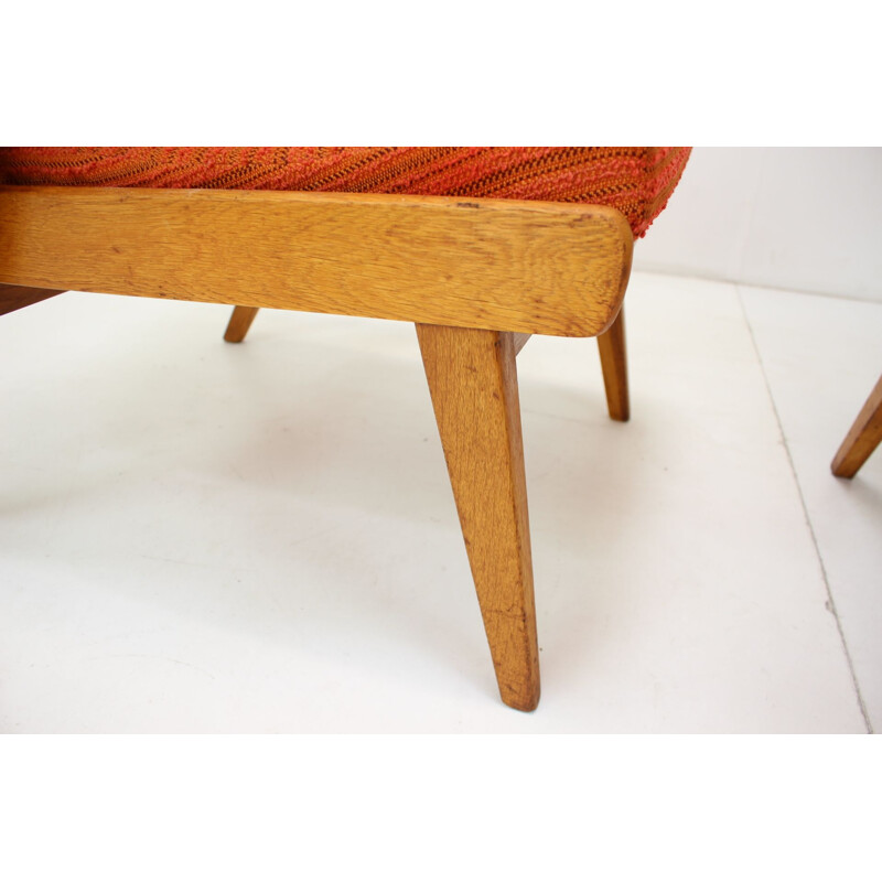 Ein Paar Vintage-Sessel aus Stoff und Holz, Tschechien 1960