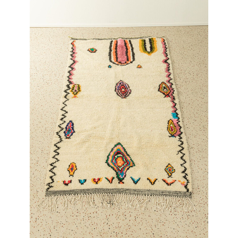 Vintage berber carpet sea shells in wool, Morocco