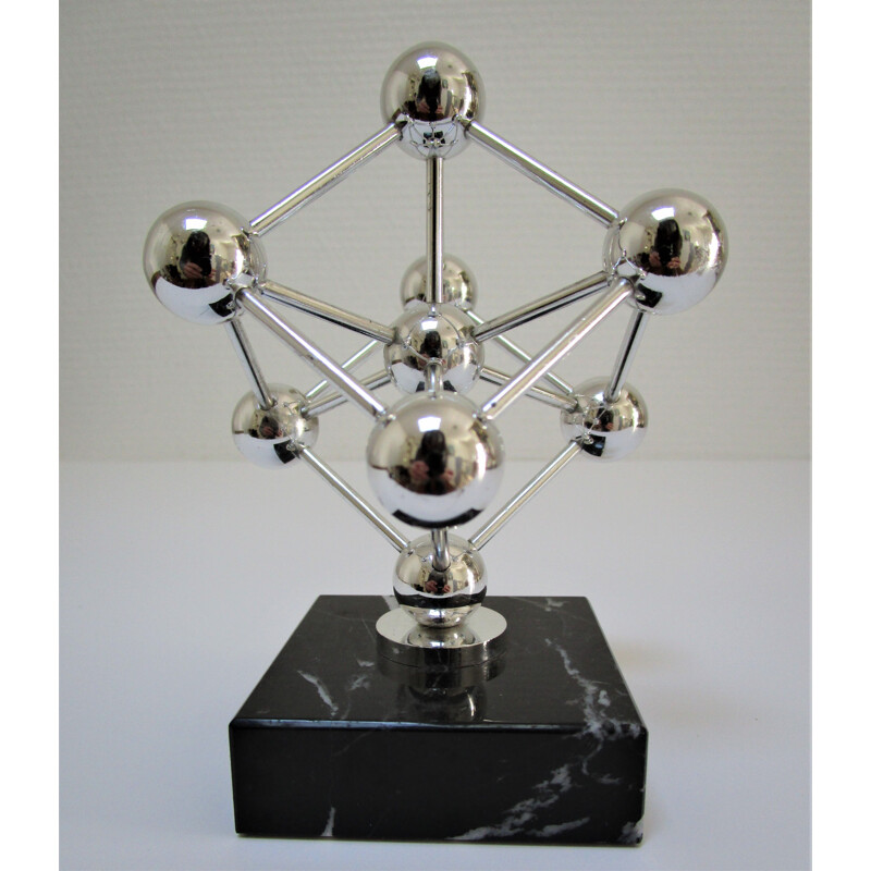 Vintage Brussels Atomium paperweight in marble and metal, 1950