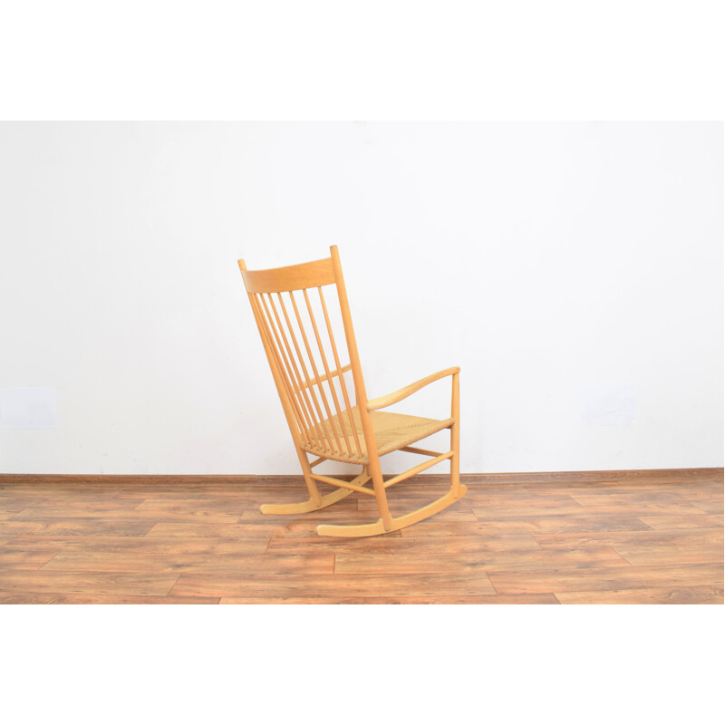 Sedia a dondolo vintage di Hans Wegner per Frederica, 1970