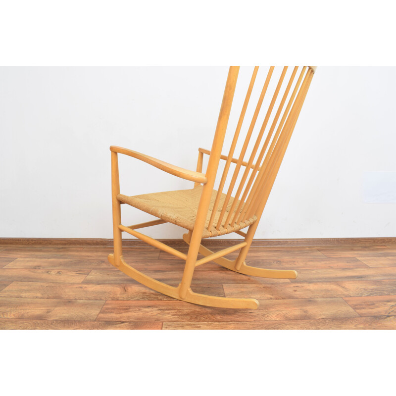 Sedia a dondolo vintage di Hans Wegner per Frederica, 1970