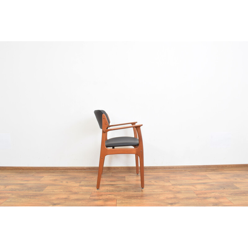 Fauteuil danois vintage modèle 49 en teck et cuir par Erik Buch pour O.D. Møbler, 1960