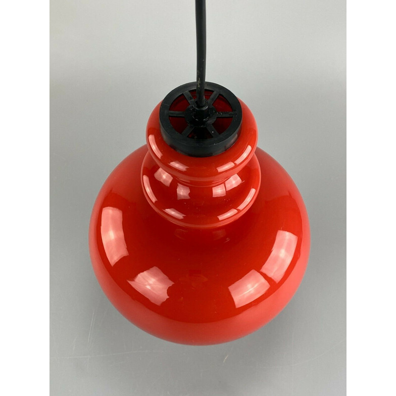 Lámpara de suspensión de vidrio vintage de Veb, 1960-1970