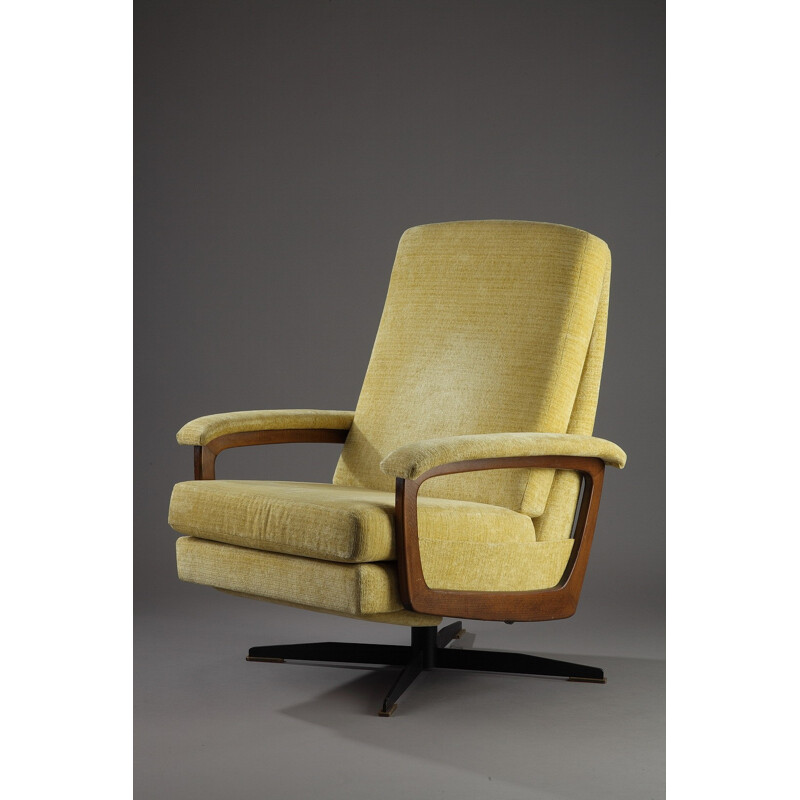 Yellow teck recliner - 1960s