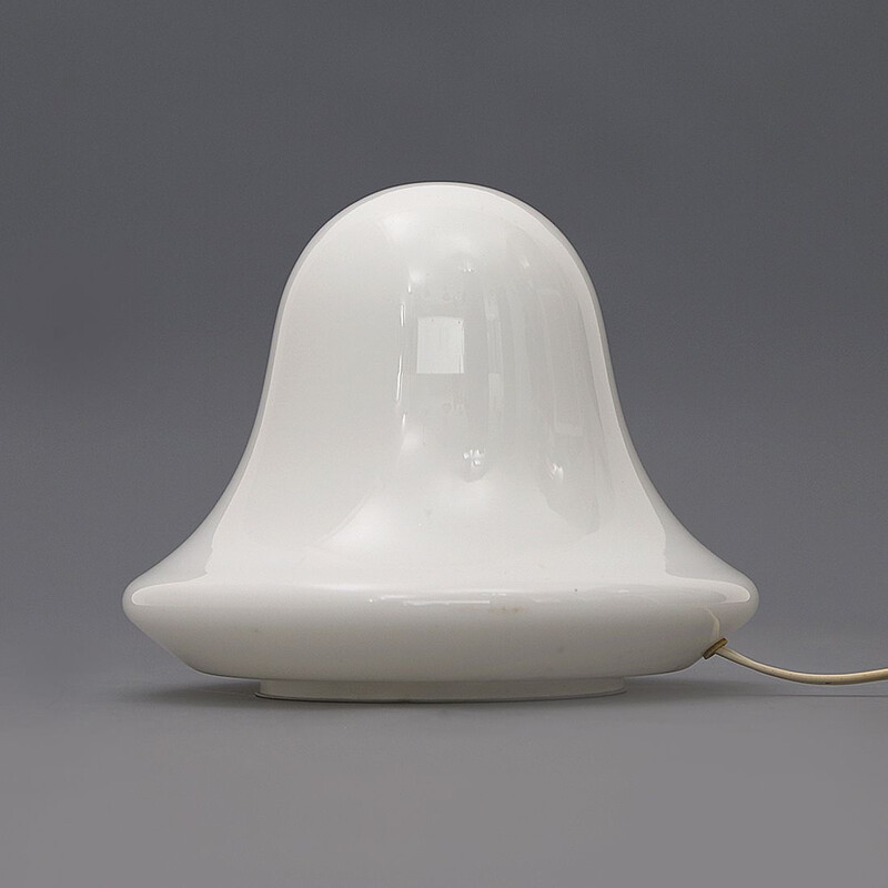 Lámpara de mesa vintage de metal y cristal blanco, 1960