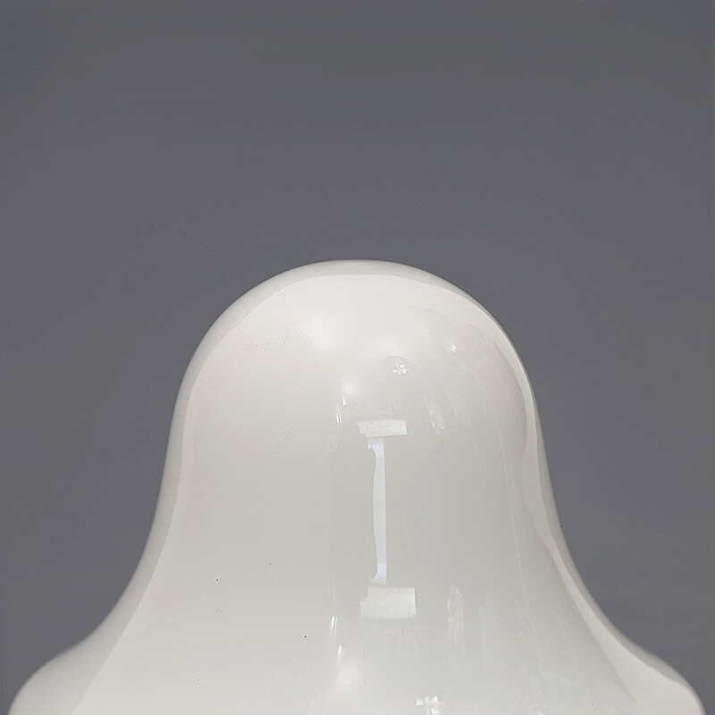 Lampada da tavolo vintage in metallo e vetro bianco, 1960