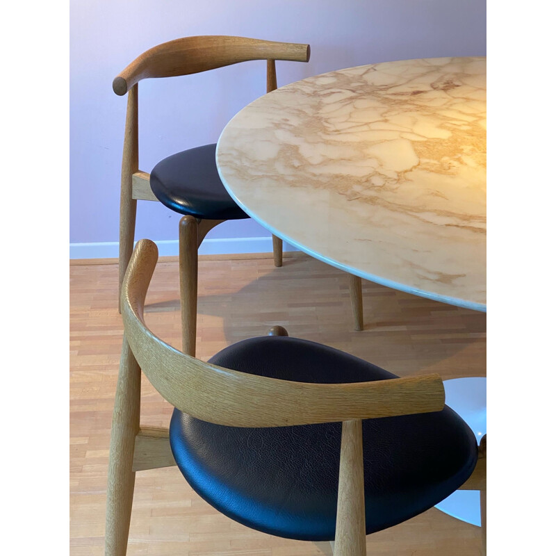 Vintage Ch20 Elbow chair in oakwood by J. Wegner for Carl Hansen & Søn, Denmark