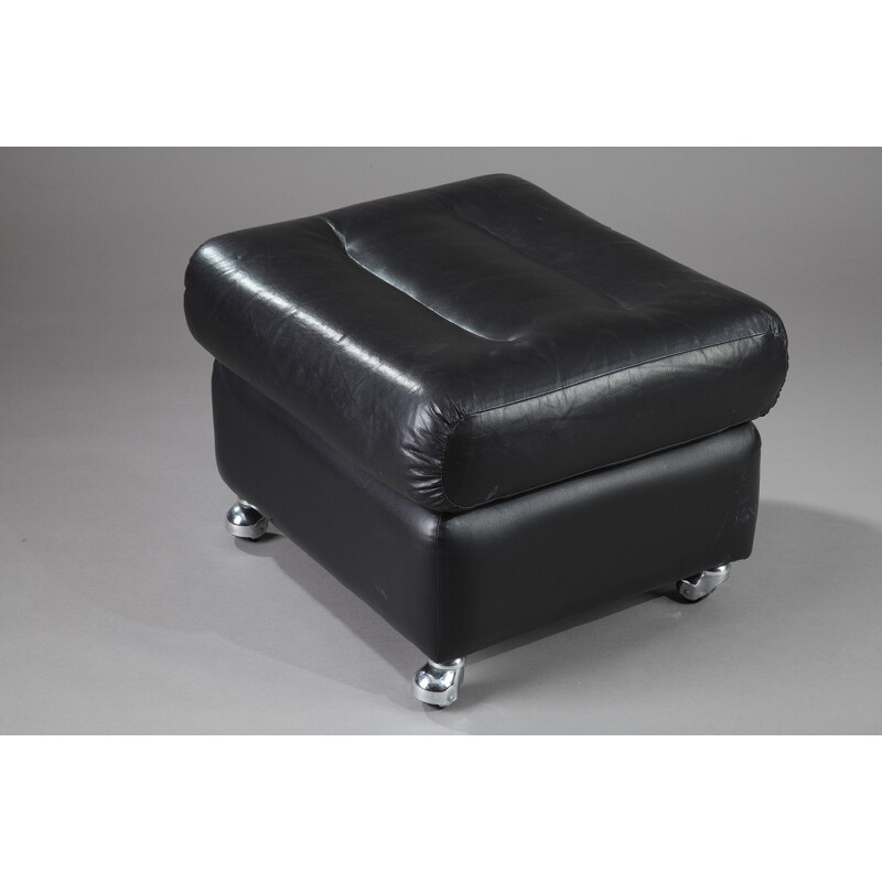 Black leather and metal armchair with ottomane - 1970s