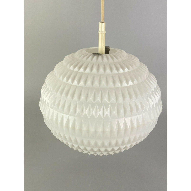 Lámpara de suspensión de plástico vintage de Erco, 1960-1970