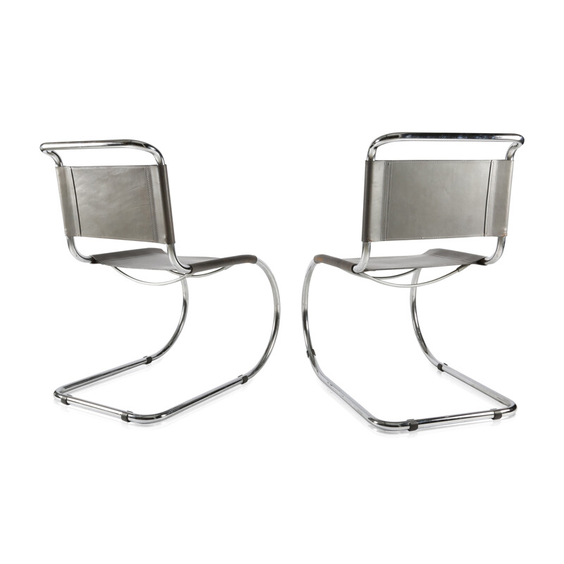 Set of 4 Thonet "MR" chairs in leather and chromed metal, Mies VAN DER ROHE - 1930s