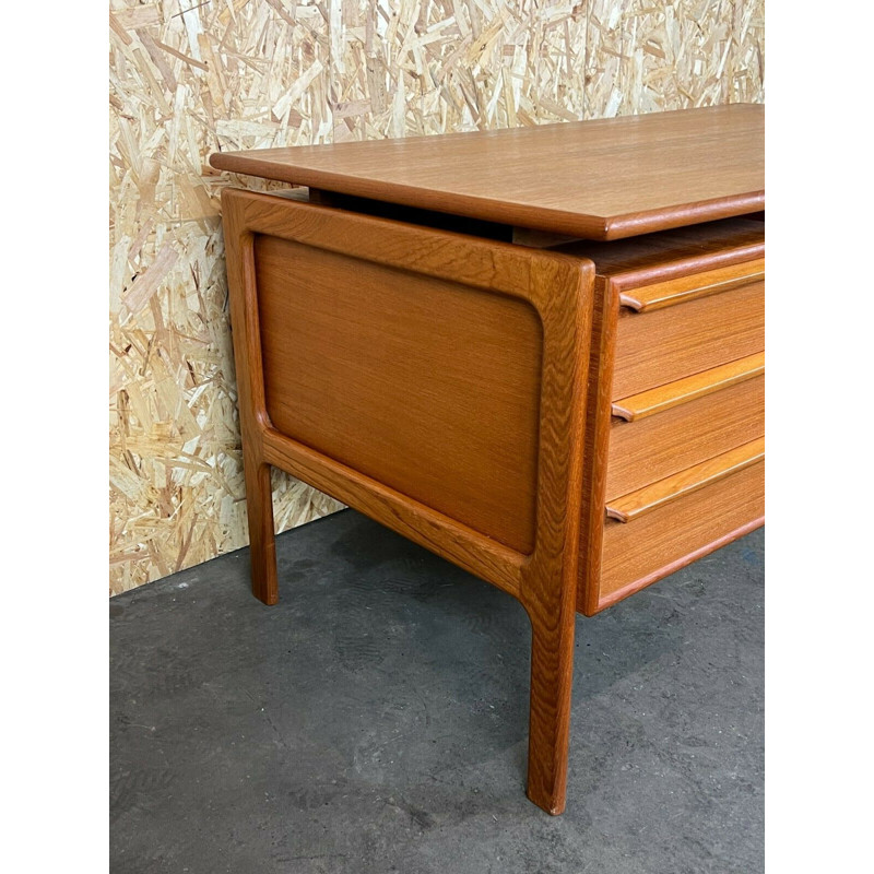 Bureau vintage en teck par Gv Gaasvig pour Gv Møbler, 1960