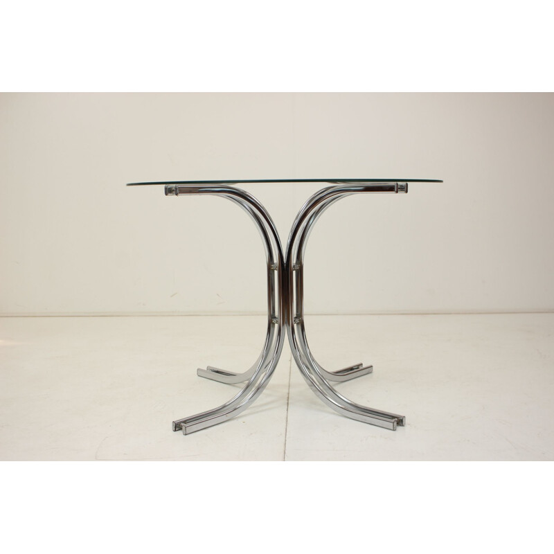 Vintage round dining table in chrome and glass, Italy 1980s