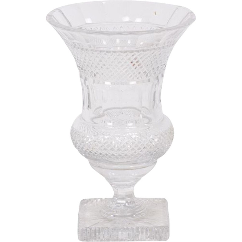 Vintage Medicis vase in cut crystal