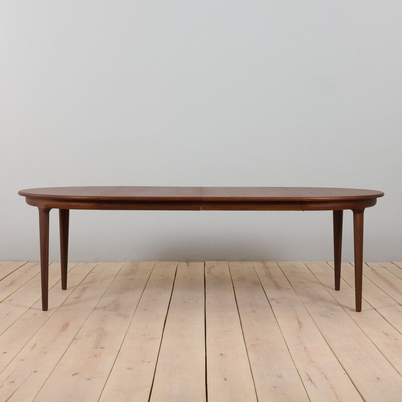 Vintage rosewood dining table by Johannes Andersen for Uldum, Denmark 1960s