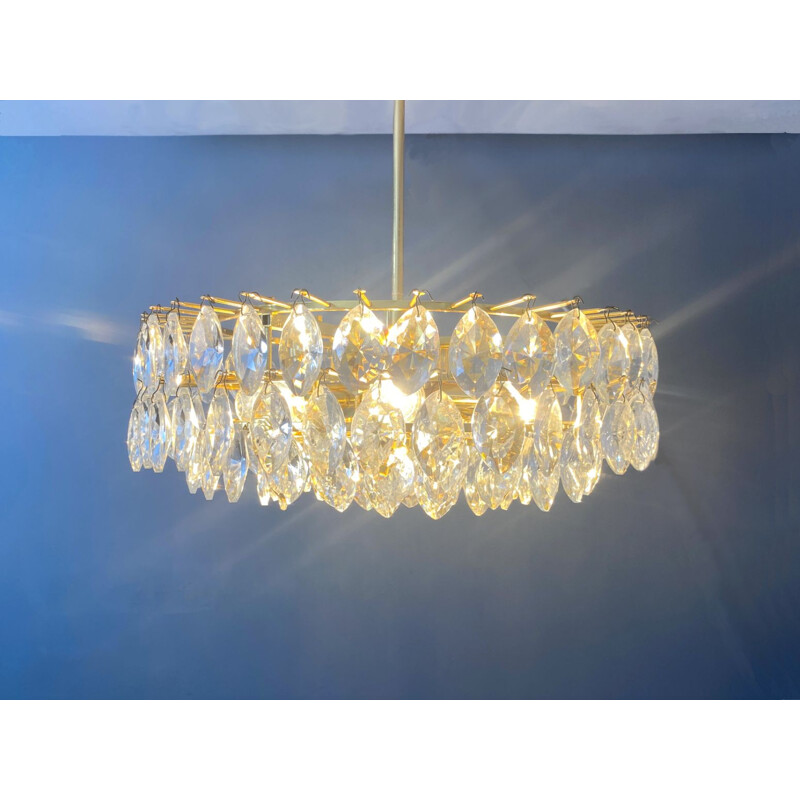 Vintage gold plated brass chandelier with 129 crystal glass by Bakalowits and Sons, Austria