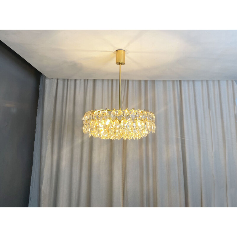 Vintage gold plated brass chandelier with 129 crystal glass by Bakalowits and Sons, Austria
