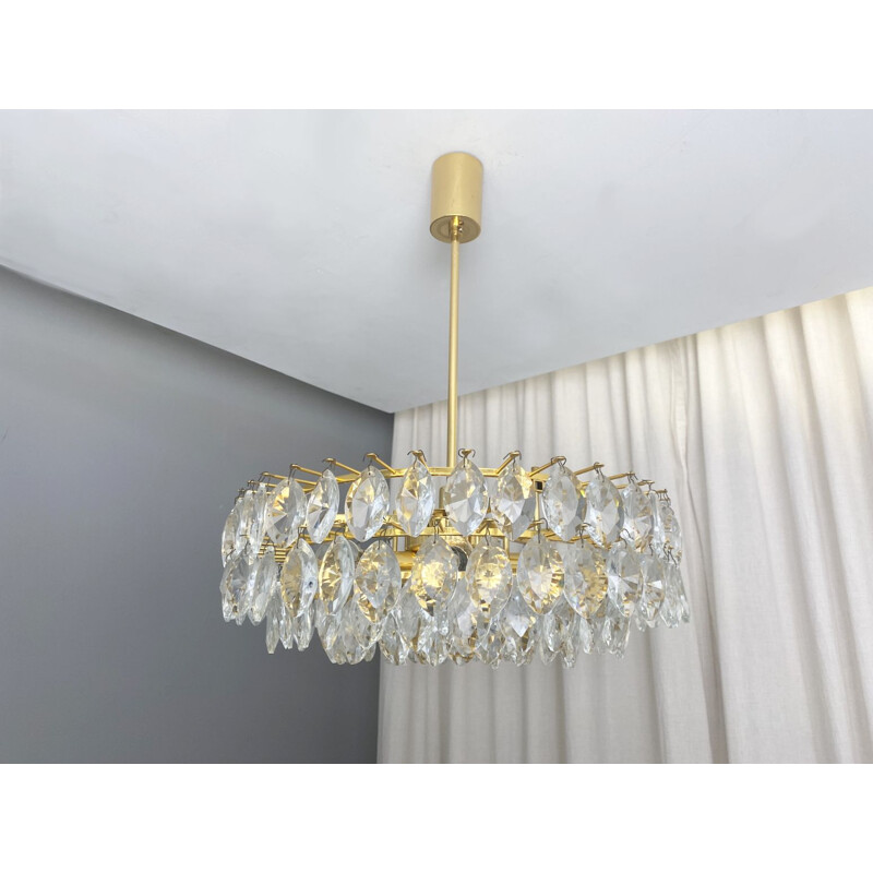 Vintage gold plated brass chandelier with 129 crystal glass by Bakalowits and Sons, Austria