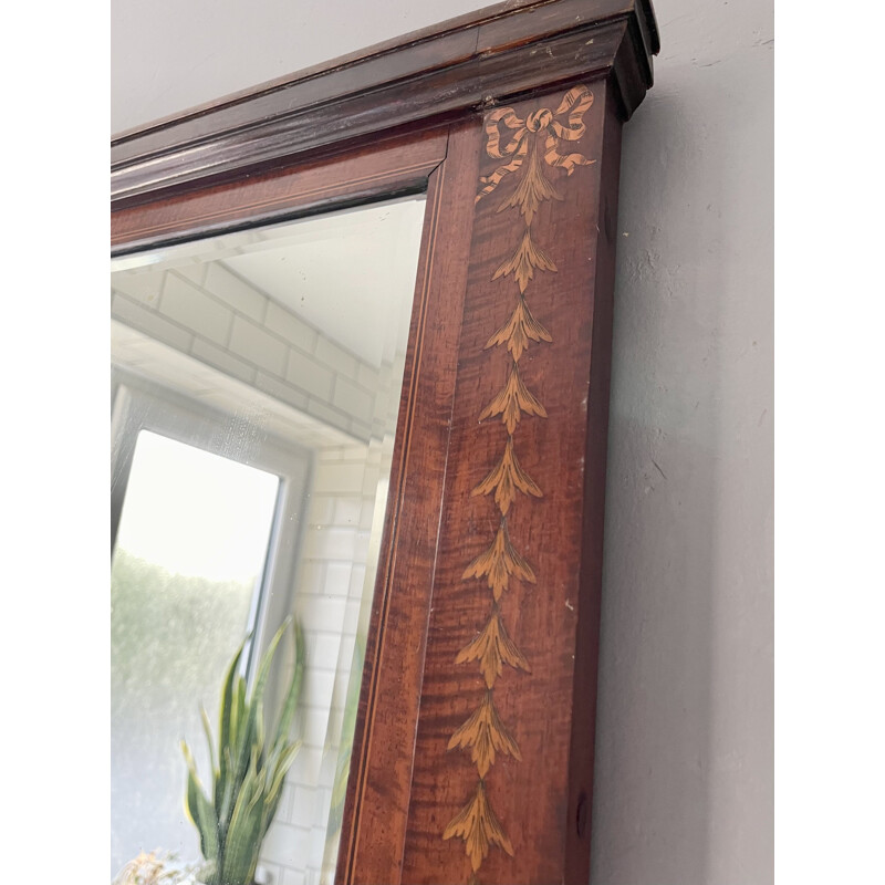 Miroir vintage avec cadre en marqueterie d'acajou