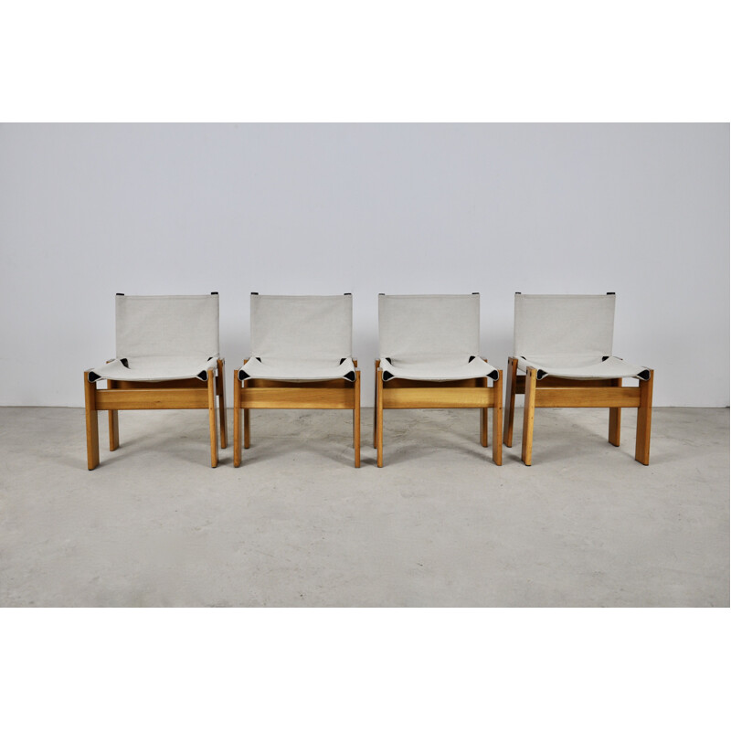 Ensemble de 4 chaises vintage Monk en tissu et bois par Afra & Tobia Scarpa pour Molteni, 1970
