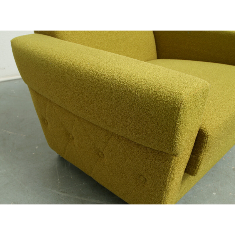 Mid-century armchair in green fabric - 1960s