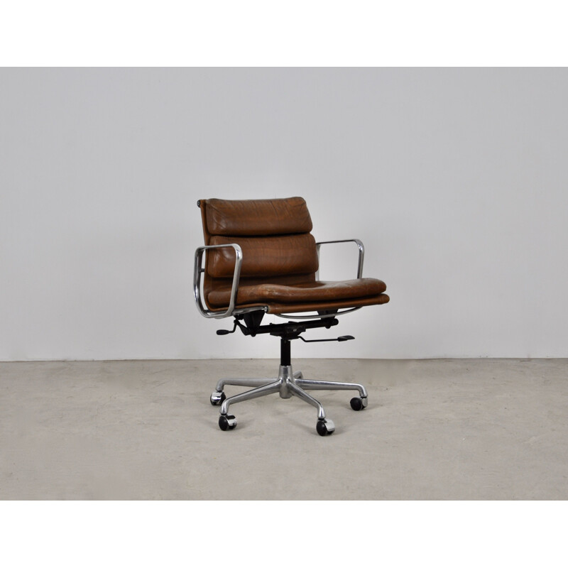 Vintage armchair Ea 217 by Charles & Ray Eames for Icf, 1970