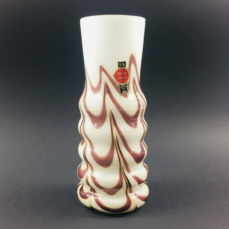 Vase vintage en verre opalin de Veteria di Borgonovo Vb Opaline Florence, Italie 1970