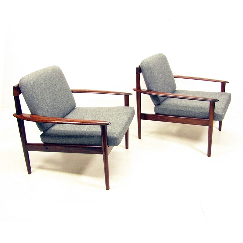 Pair of P. Jeppesen "PJ56" armchairs in rosewood, Grete JALK - 1960s