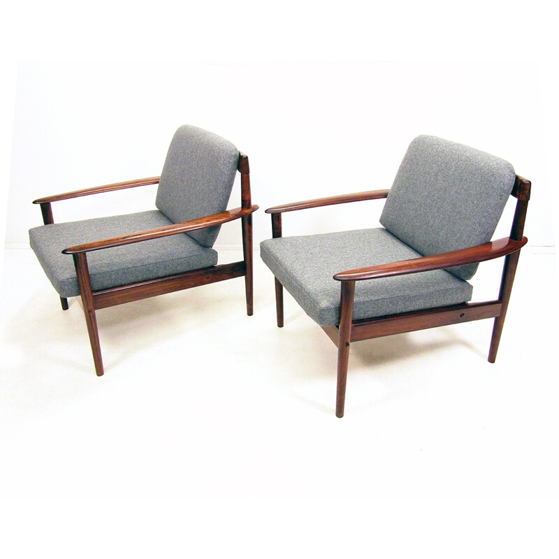 Pair of P. Jeppesen "PJ56" armchairs in rosewood, Grete JALK - 1960s