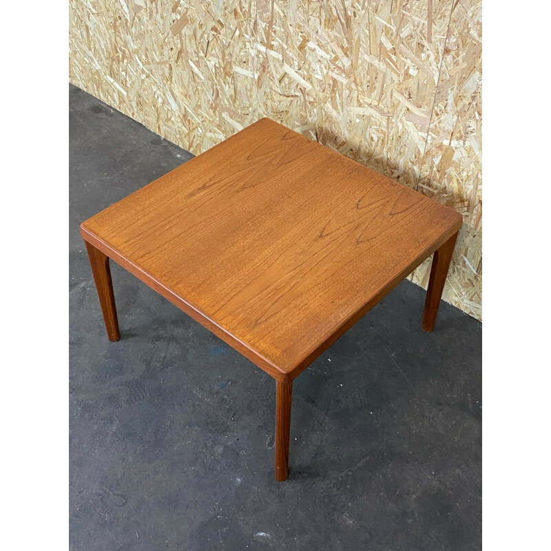 Table basse vintage en teck par Henning Kjaernulf, 1970