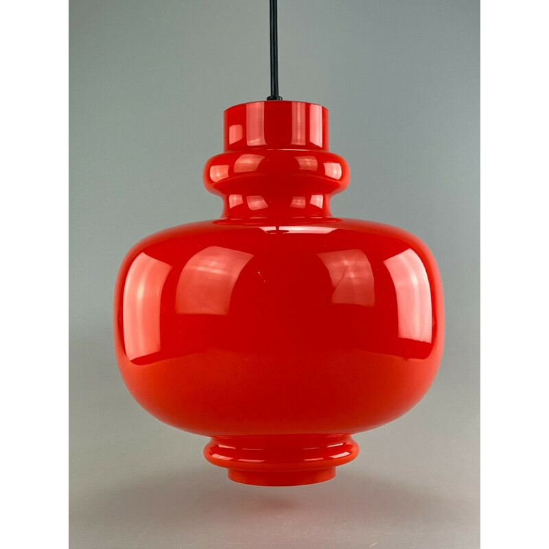 Lámpara de suspensión roja vintage de Hans Agne Jakobsson para Staff, 1960-1970