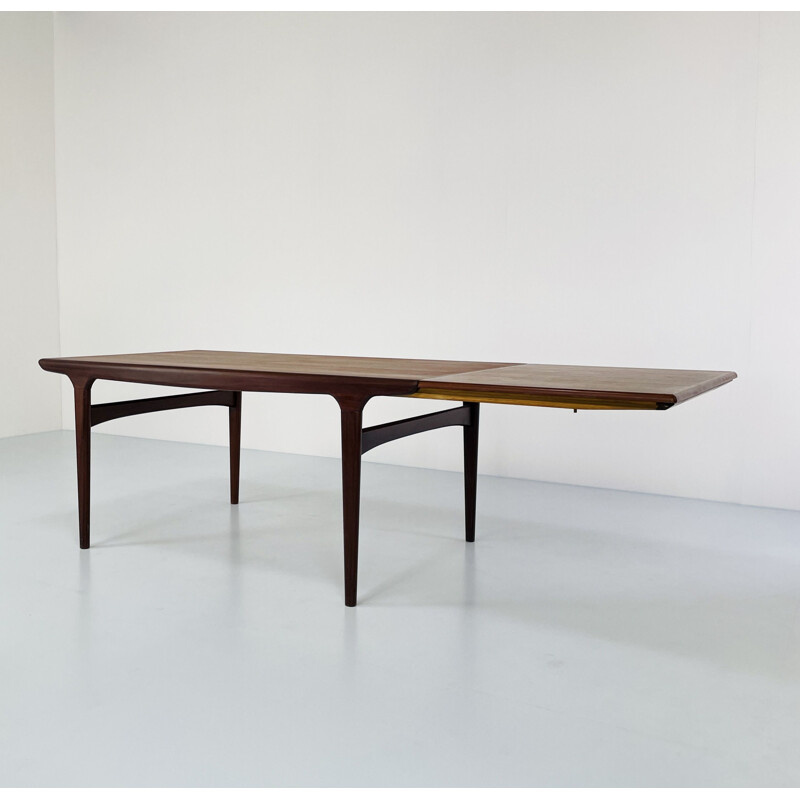 Scandinavische vintage tafel van Johannes Andersen voor Uldum Møbelfabrik, 1960