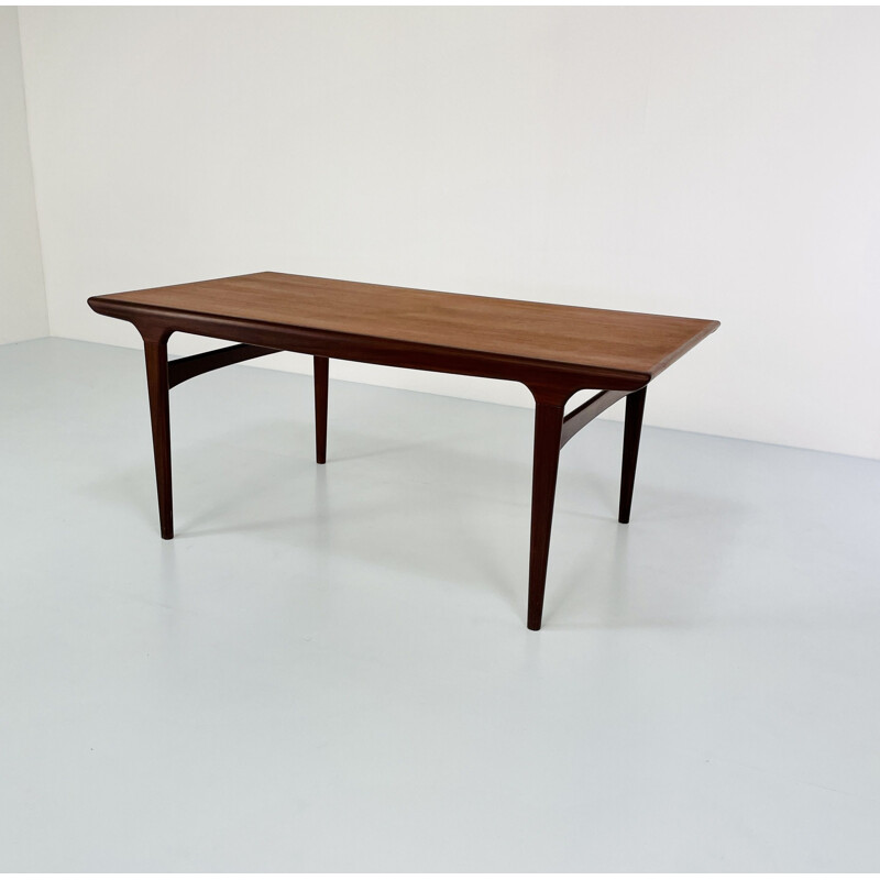 Scandinavische vintage tafel van Johannes Andersen voor Uldum Møbelfabrik, 1960