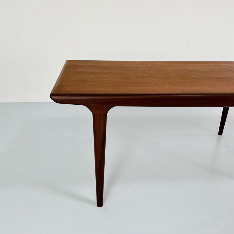 Scandinavische vintage tafel van Johannes Andersen voor Uldum Møbelfabrik, 1960