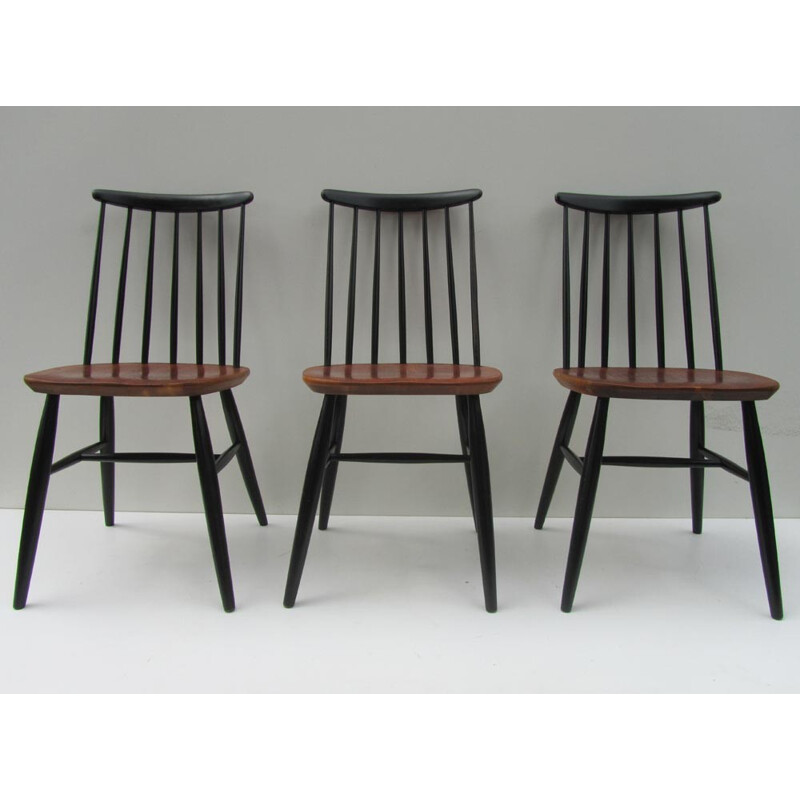 Set of 3 dining chairs with spindle back in wood - 1950s