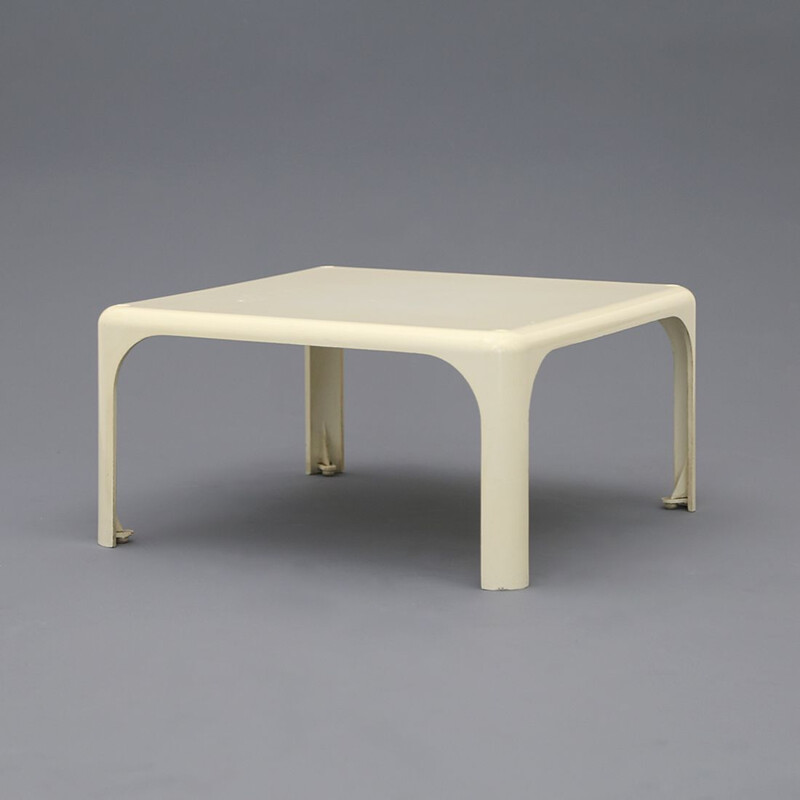 Table basse blanche vintage "Demetrio 45" par Vico Magistretti pour Artemide, 1960