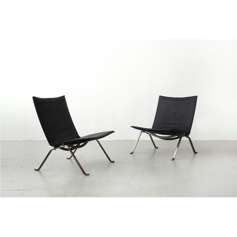 Pair of low chairs PK22, Poul KJAERHOLM -1957