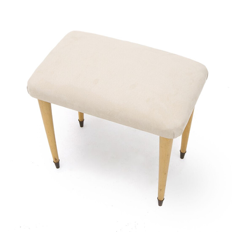 Coppia di pouf vintage in velluto con gambe in legno, 1950