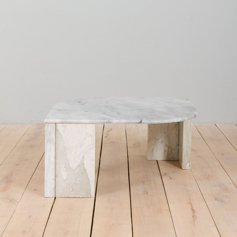 Italian mid century coffee table in Carrara marble, 1980s