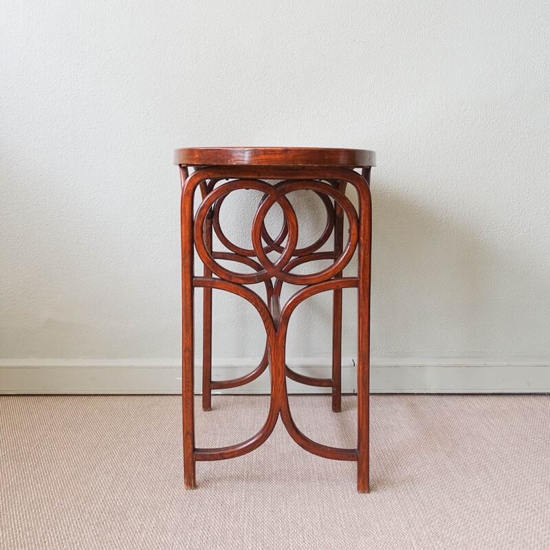 Mesa auxiliar bistro vintage de junco y madera curvada de Thonet, Austria 1940