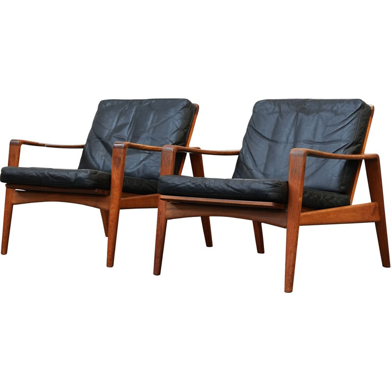 Pair of vintage leather armchairs by Illum Wikkelsø for Niels Eilersen, 1960s