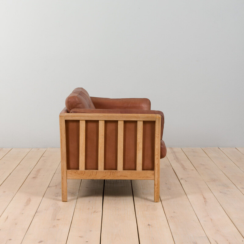 Canapé vintage deux places en cuir aniline avec cadre en chêne par Mogens Hansen, Danemark 1970