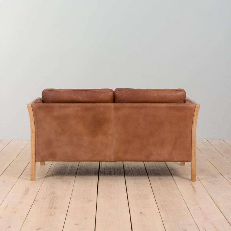 Mid-century two seater Aniline leather sofa with oak frame by Mogens Hansen, Denmark 1970s