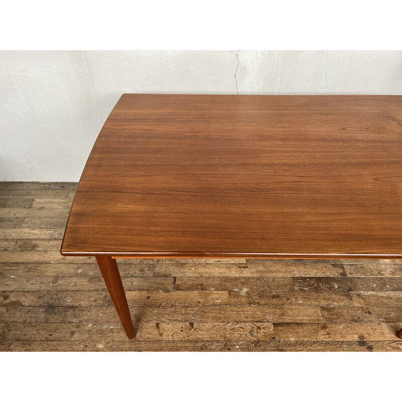 Scandinavian vintage teak table by Johannes Andersen for Samcom, 1960